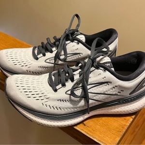 Womens Brooks Glycerin Sz. 8